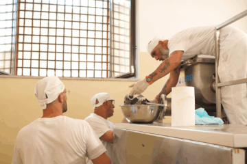 La pasta artigianale creata dai detenuti all’Ucciardone (Video)