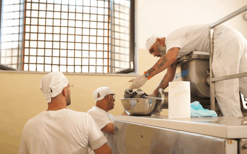 La pasta artigianale creata dai detenuti all’Ucciardone (Video)
