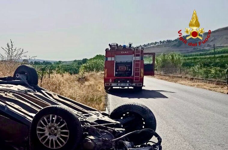 Catania, incidente autonomo, donna in elisoccorso al Cannizzaro